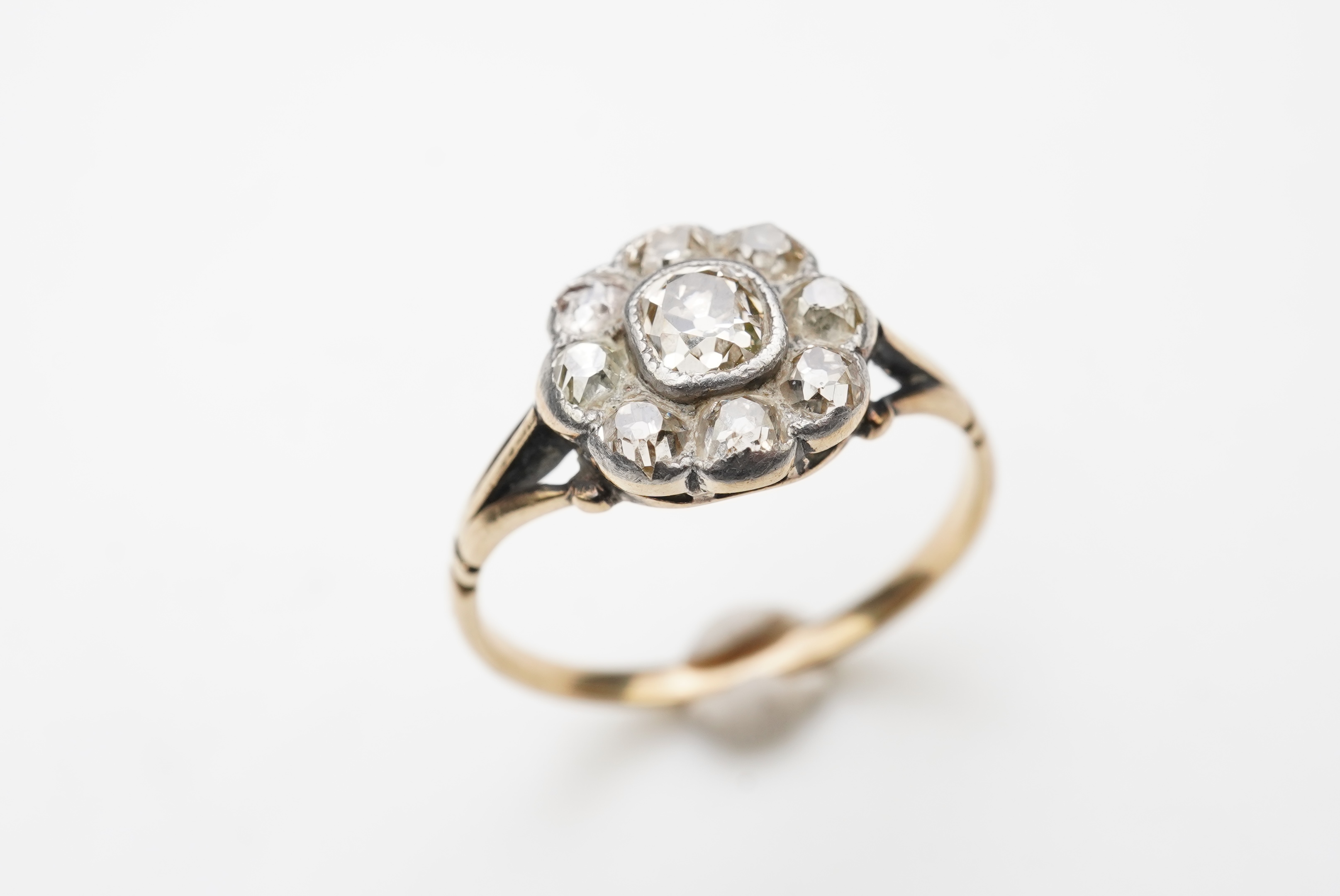 A diamond cluster ring, early 20th century
